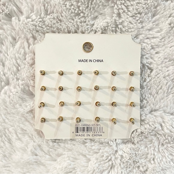 ✨🆕💖SIMPLY SOUTHERN EARRINGS SET💖 - Picture 3 of 3